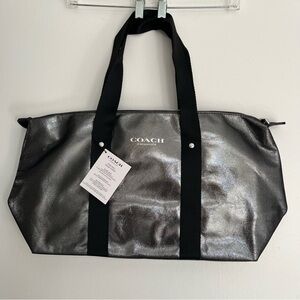 COACH Fragrance Tote Bag Silver gray.
New with tags NWT